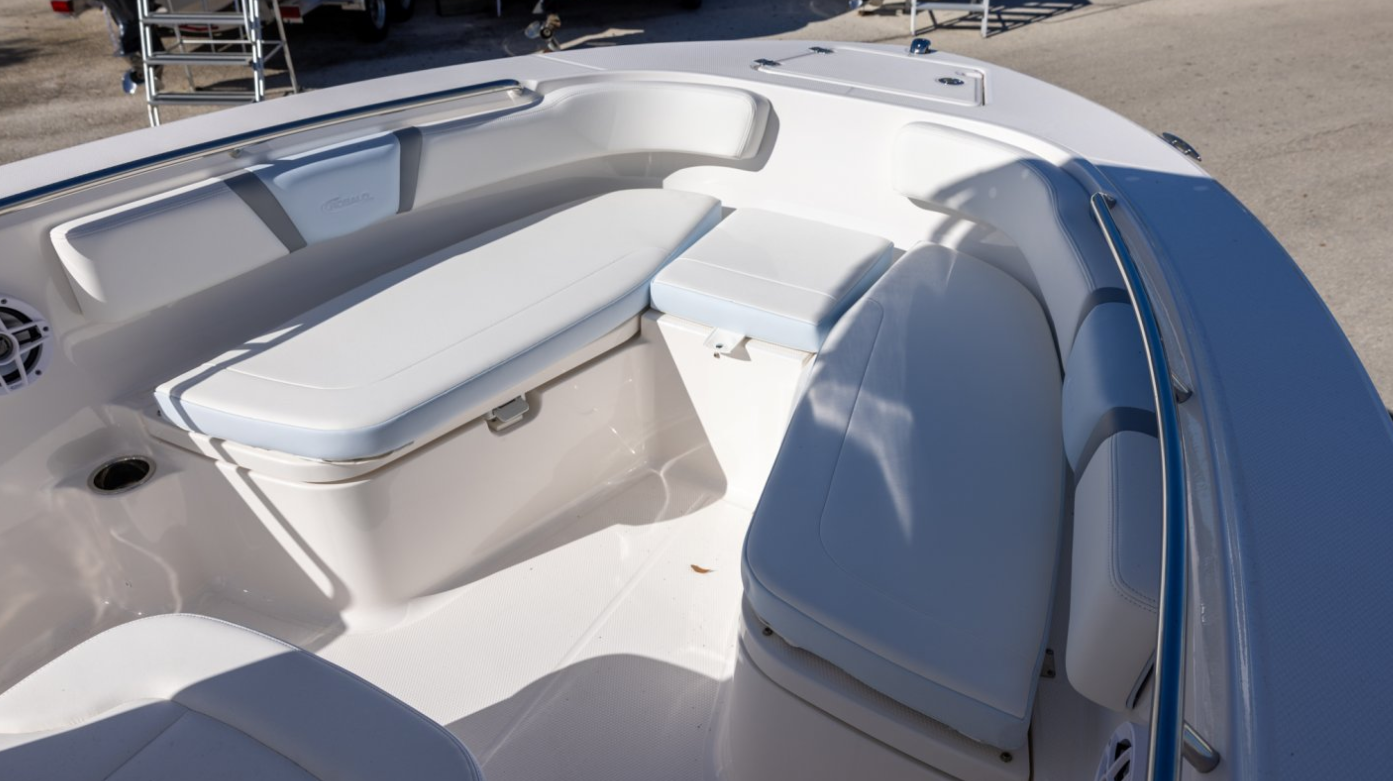 Robalo Boats upholstery miami